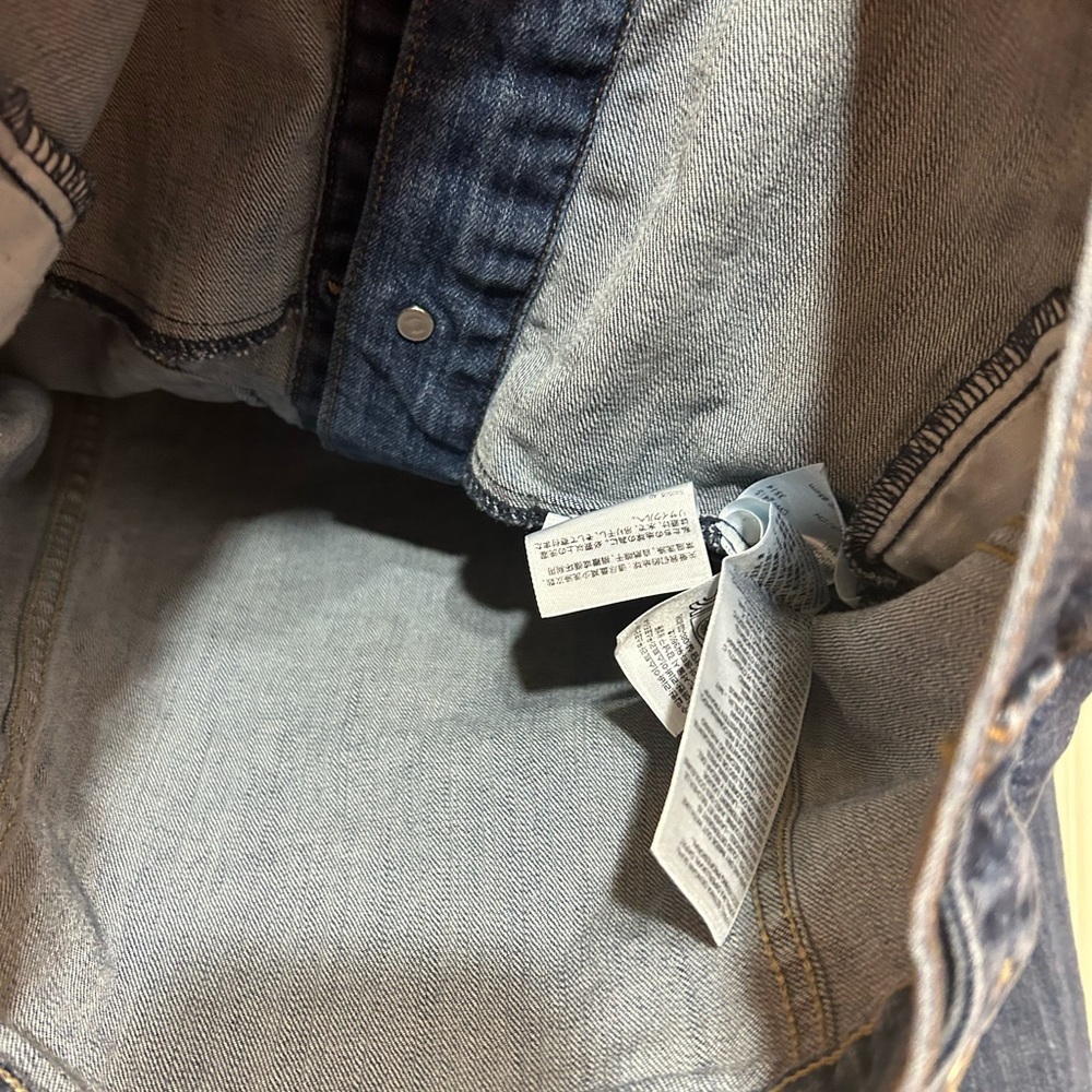 Levi's Original Trucker Jacket - Women's size S - Picture 8 of 9